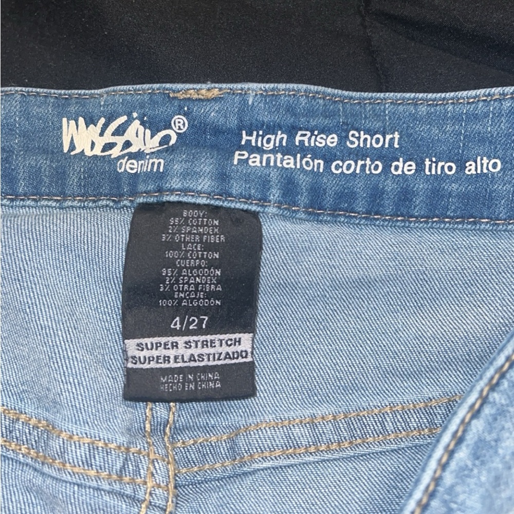 Mossimo demim High Rise Shorts - Picture 3 of 3